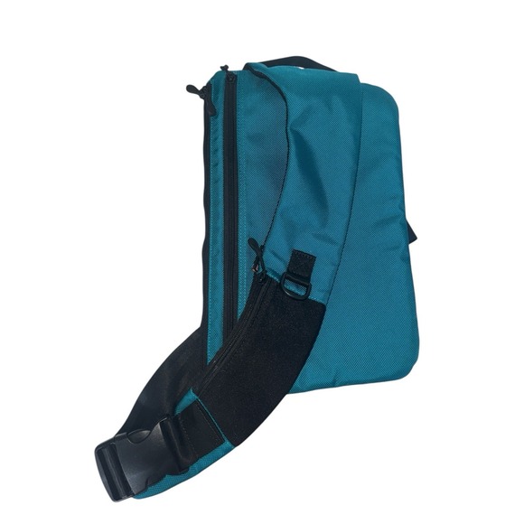 Protec A502 ZIP Sling Bag Backpack Teal Tablet iPad Padded Compartments EUC - Picture 2 of 9